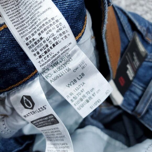 Levi's Premium Wedgie Straight Jeans Distressed Ripped Destroyed Blue Size 28x28 - Picture 7 of 12